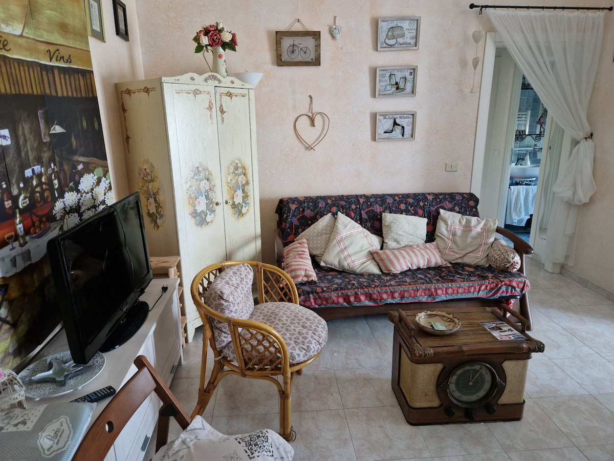 Erfolgreiche Airbnb-Immobilie: Three-room apartment 100 meters from the sea in Cesenatico