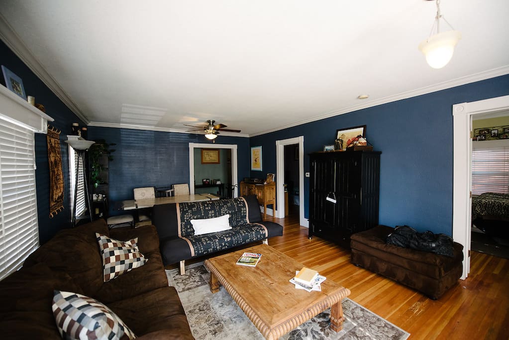 Living Room w/ Futon