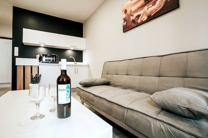 Eksagon Greece managed Airbnb listing 1