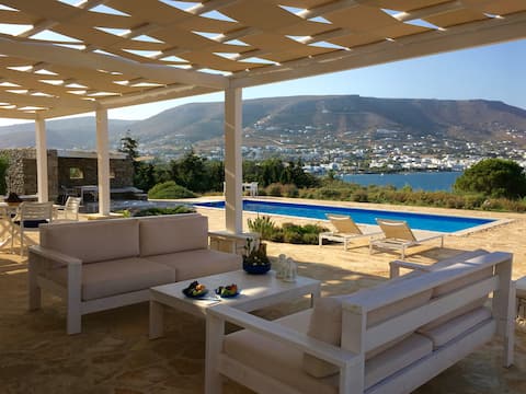 Villa Meltemi - Luxurious Villa, Parikia