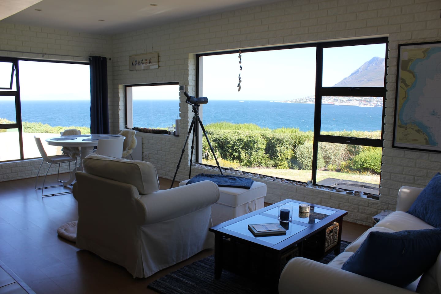 Family room with full view of Simonstown and False Bay!