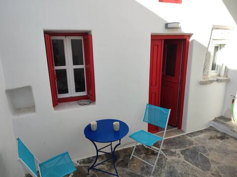 Perseids Traditional House