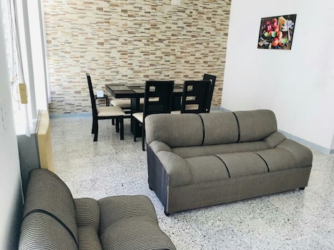 Spacious and quiet apartment in an excellent apartment.