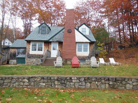 Cozy Little Squam Lake Cottage
