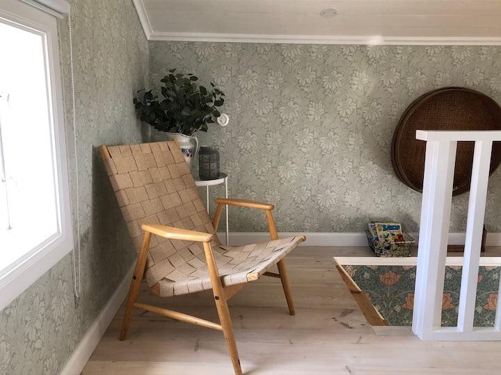 Glamping I Nyrenoverat Härbre - Leksand