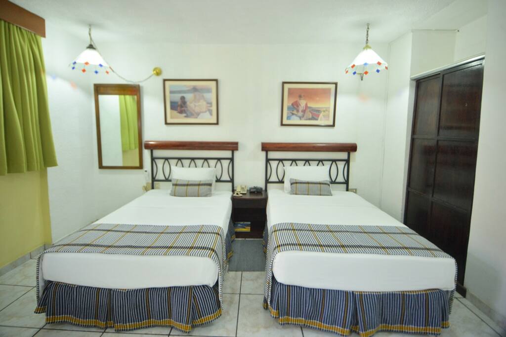 Jr Suite