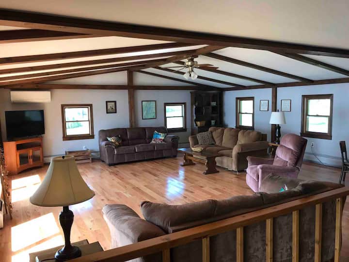 10 Best Airbnb Vacation Rentals In Castleton, Vermont Updated 2024