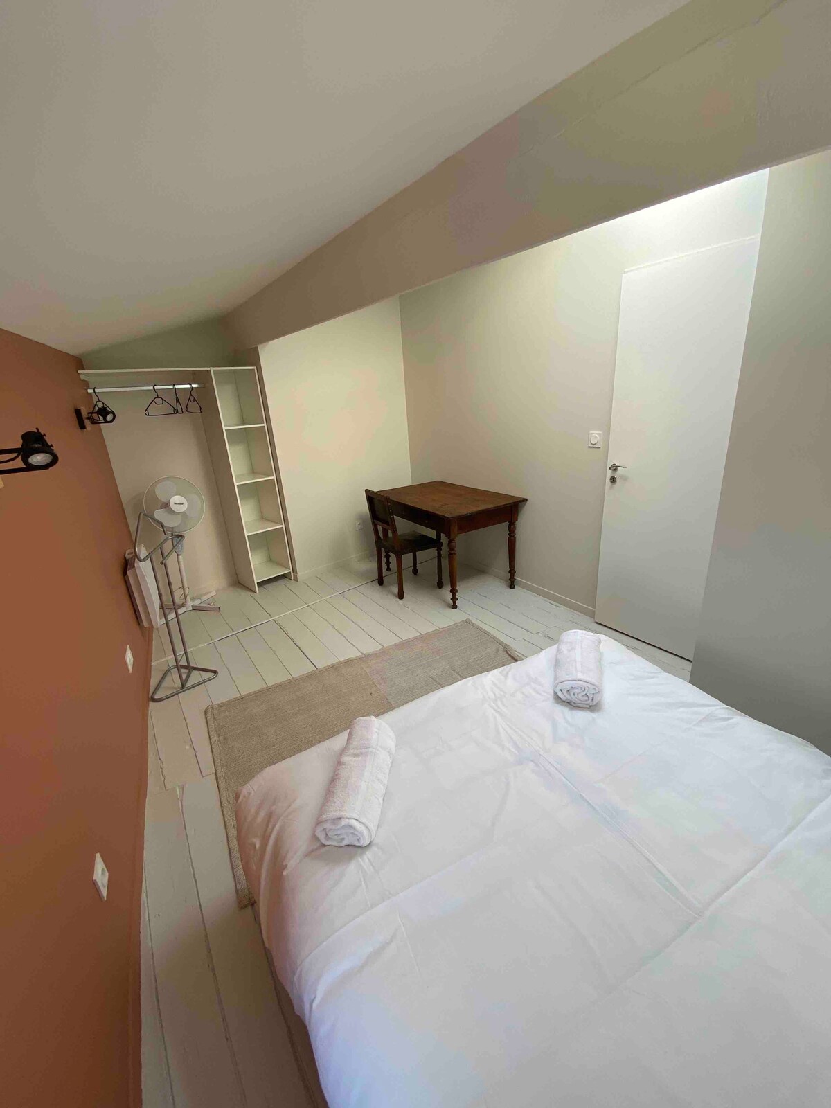 საძინებელი 1