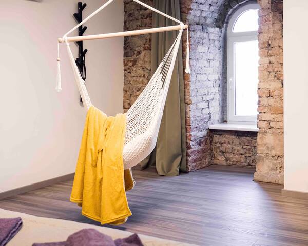 Rothko Apt/9 guests/Self check-in/4 BR/Old Town