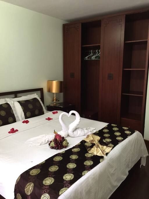 Bed room