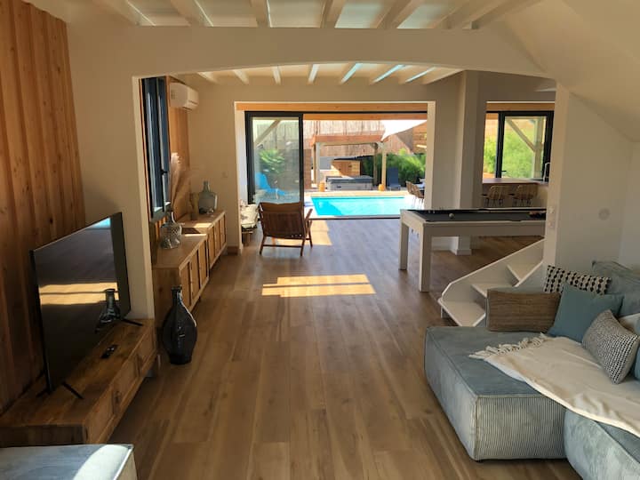 A 250 M De La Plage Piscine Et Spa - Lacanau