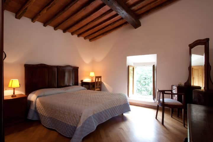 Dhoma e parë e gjumit