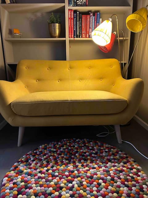 Apartment with private entrance