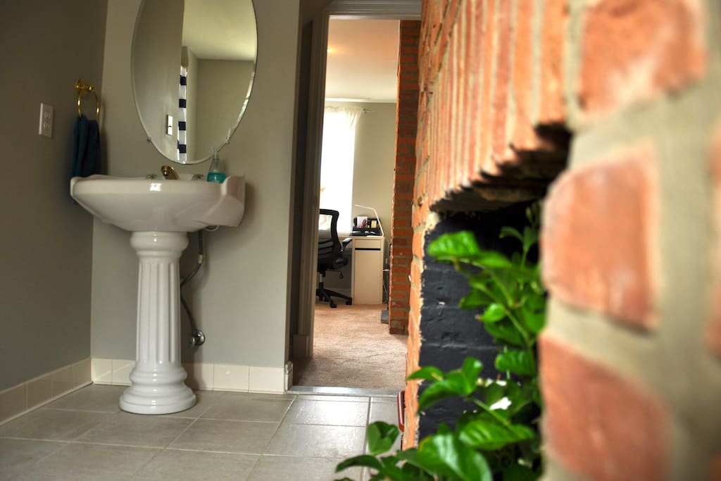 Private bathroom in the bedroom