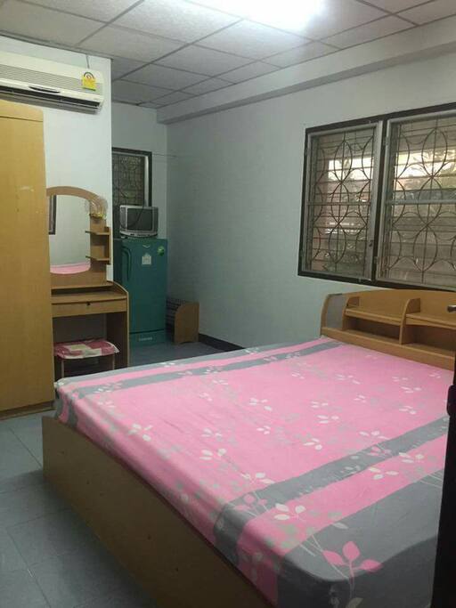 ห้องพักเริ่มต้นที่ 2,400 คะ
