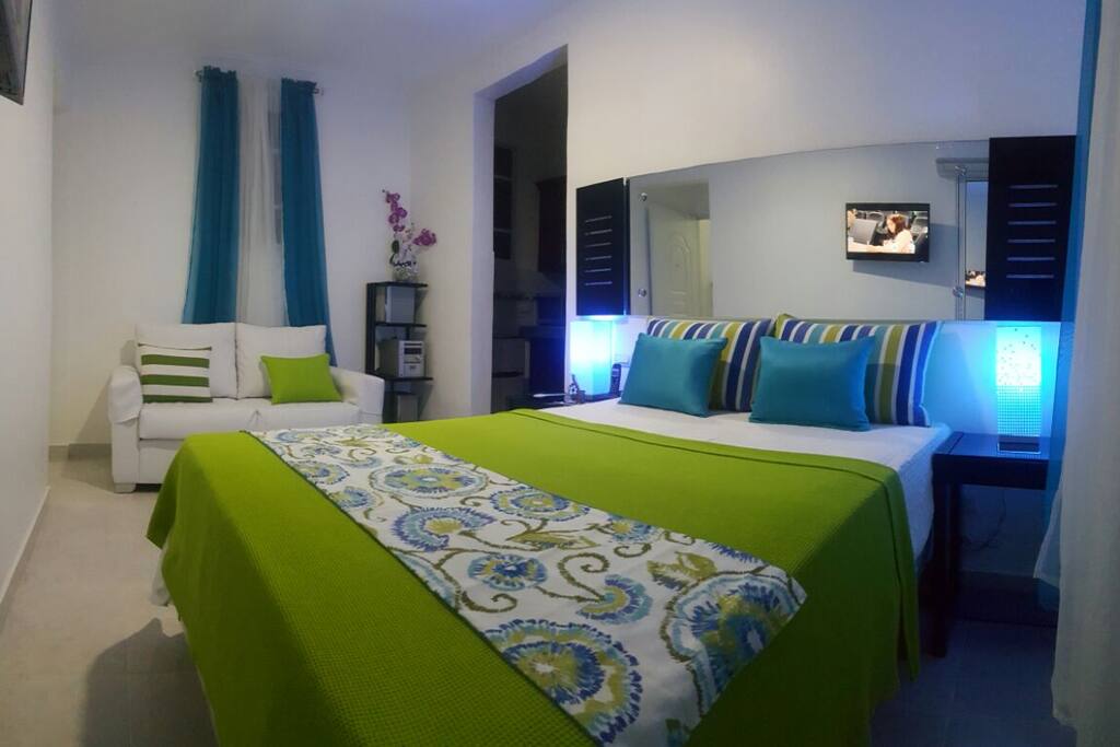 HABITACION SOFÁ