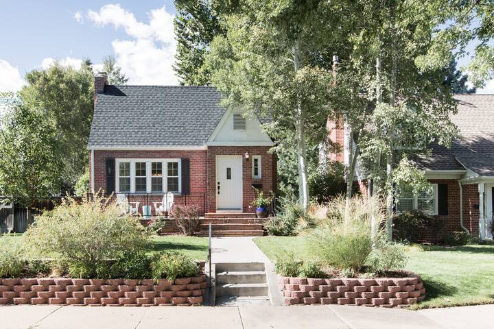 Re-Imagined Brick Bungalow In Charming Bonnie Brae gallery image 2