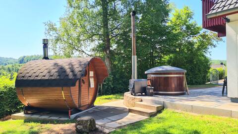 Holiday home "Auszeit am See" with sauna & hot tub
