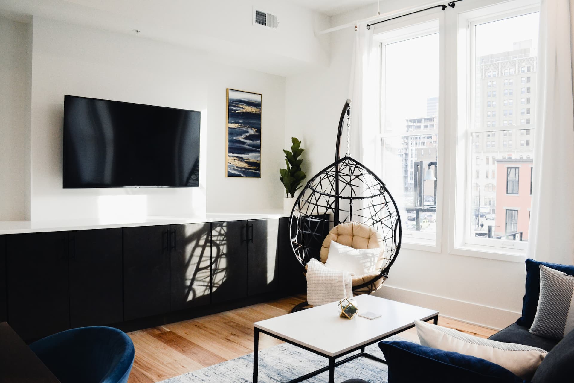 [Location + Luxury] - Downtown Condo