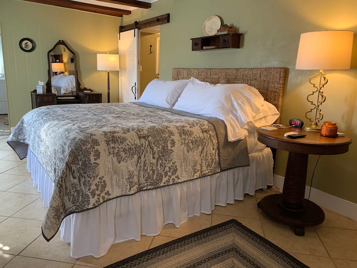 ห้องนอนใหญ่ (Master Bedroom)