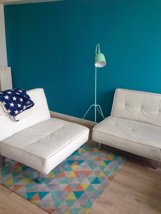 (Very) comfy chairs. :)