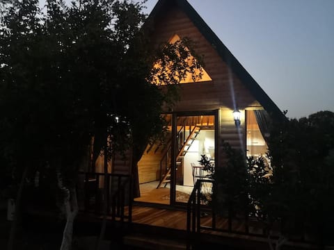 Бунгало из кедрового дерева, в близи пляжа Чалыш.