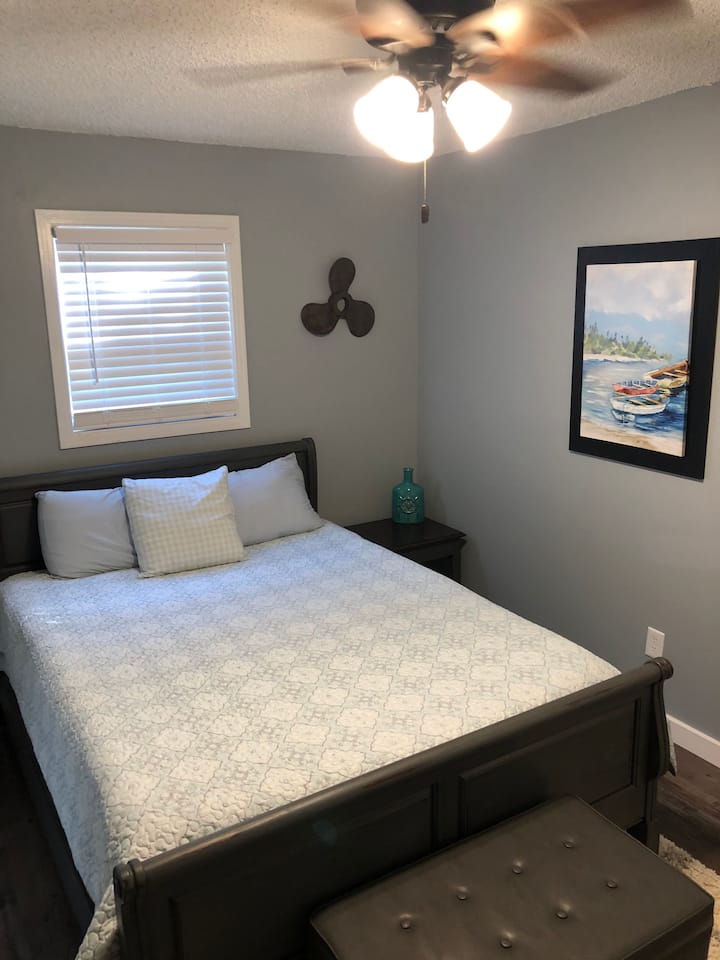 Spálňa s manželskou posteľou