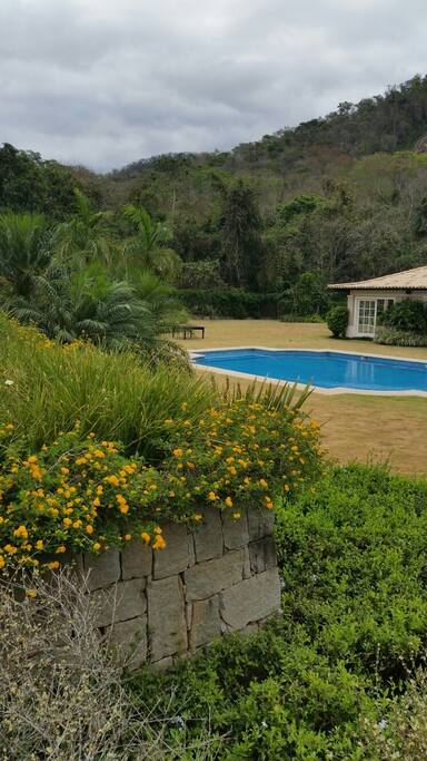 PISCINA / PAVILHÃO.