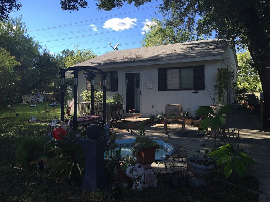 The cottage is where you will stay, and have separate access. An addition on the side of the cottage expands the total square footage to approximately 800sqft.