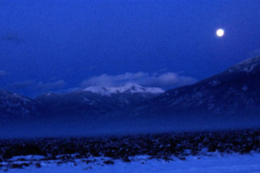 The road to Arroyo Seco as darkness falls.