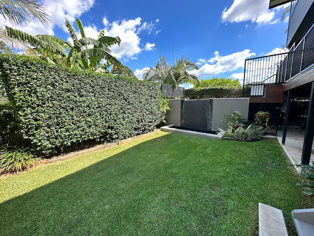 Yeronga home, river views gallery image 4