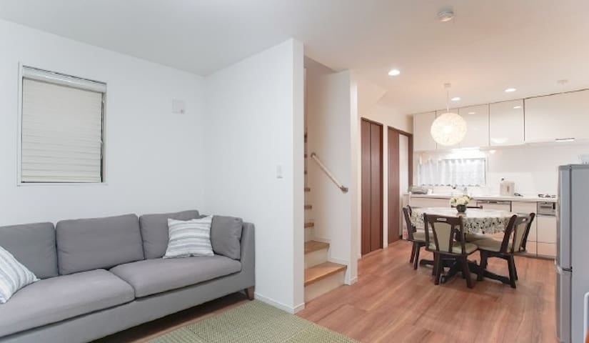 紅葉(Momiji) 新宿•東新宿•大久保 •高級住宅•高速Wi-Fi•駐車場•交通便利