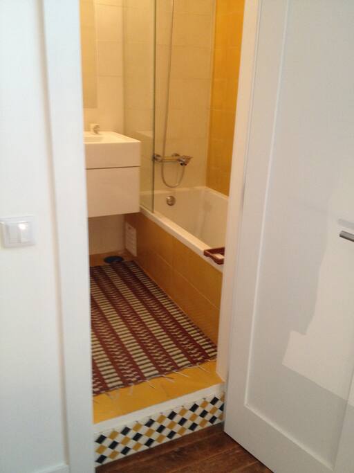Sdbain design en carreaux ciments marocains
