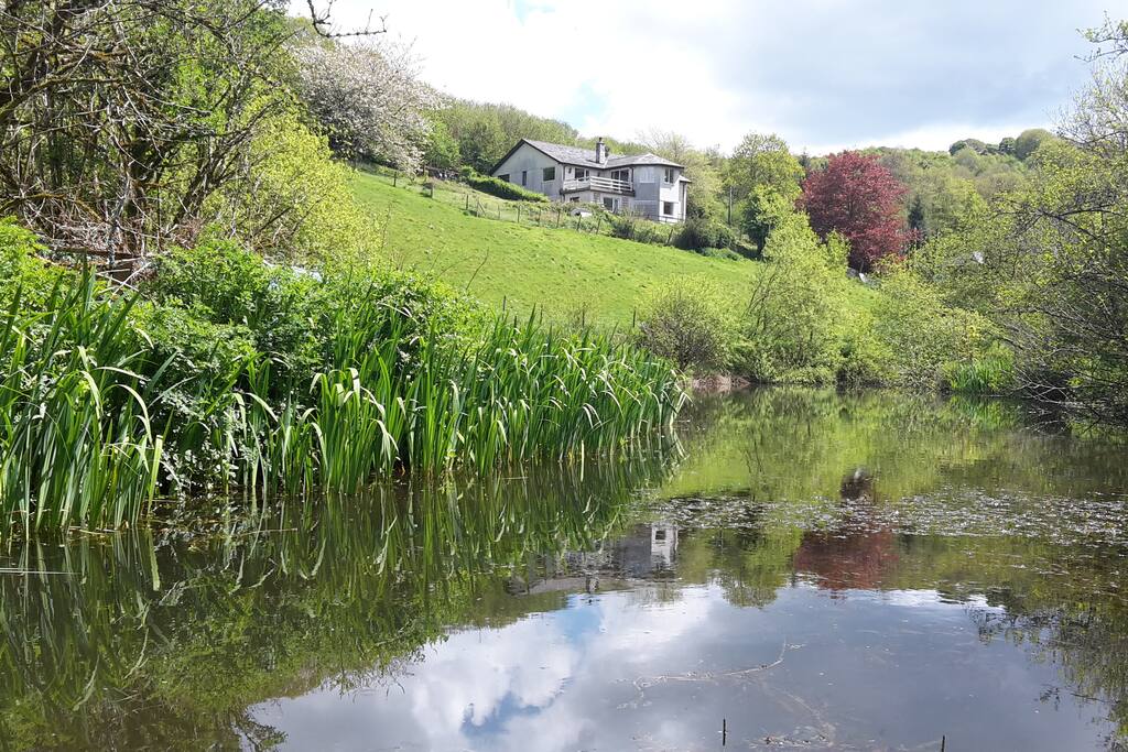 Riverview Farm and lake