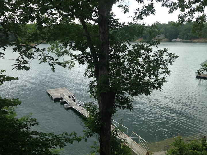 Lakeside Solitude