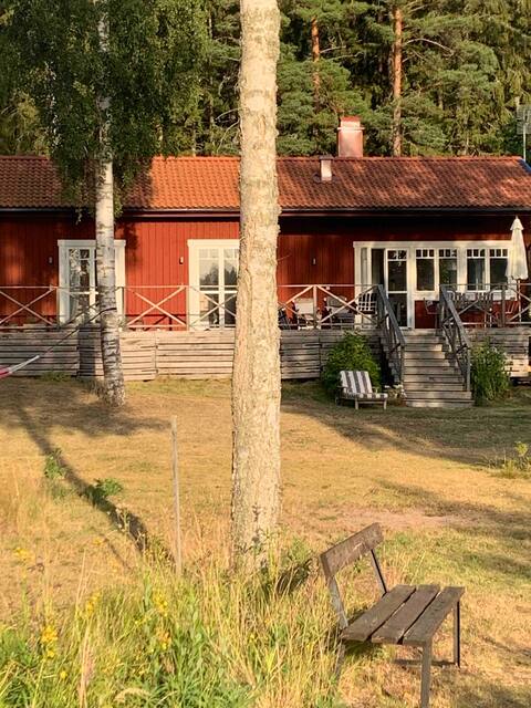 Nice cottage by the beach