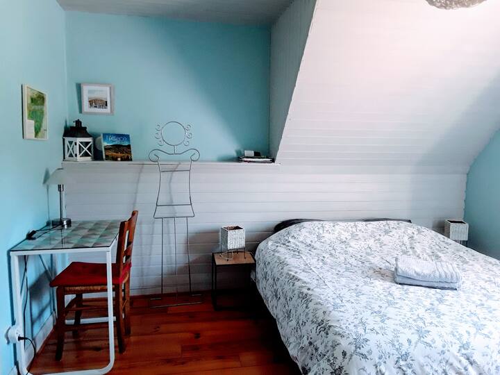 Dhoma e gjumit  1  me krevat 160 x 200