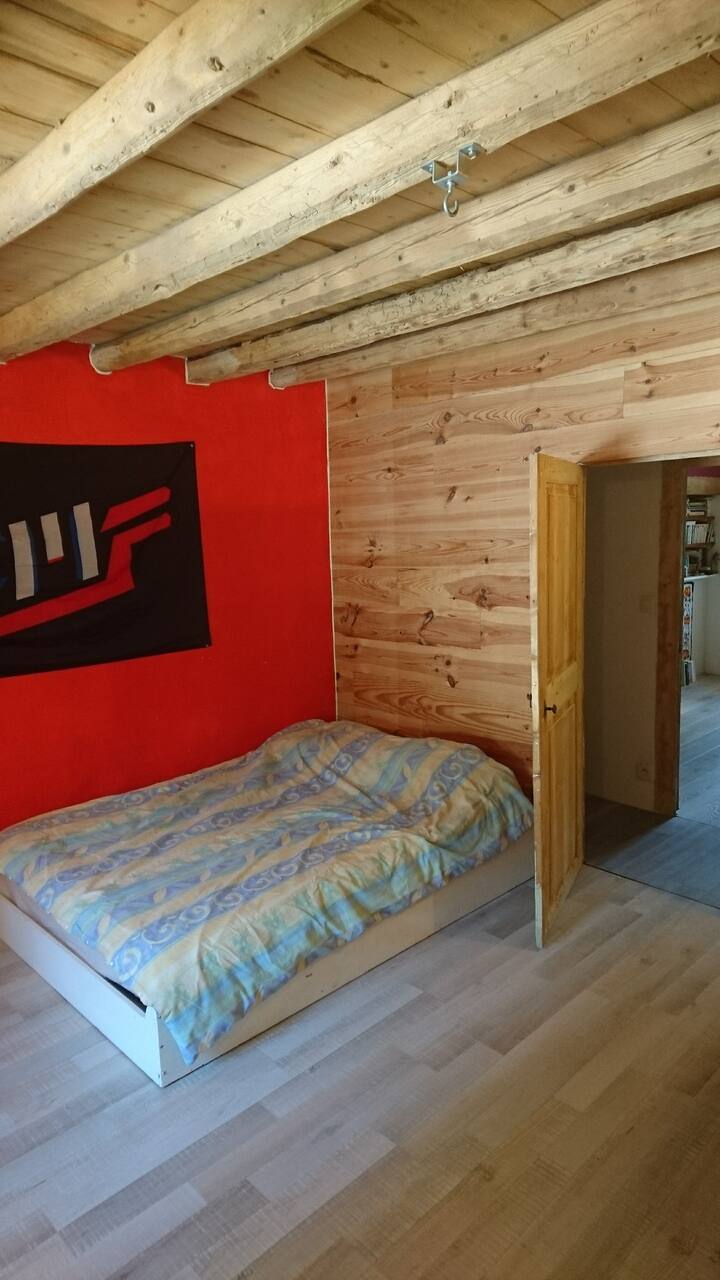 საძინებელი 2