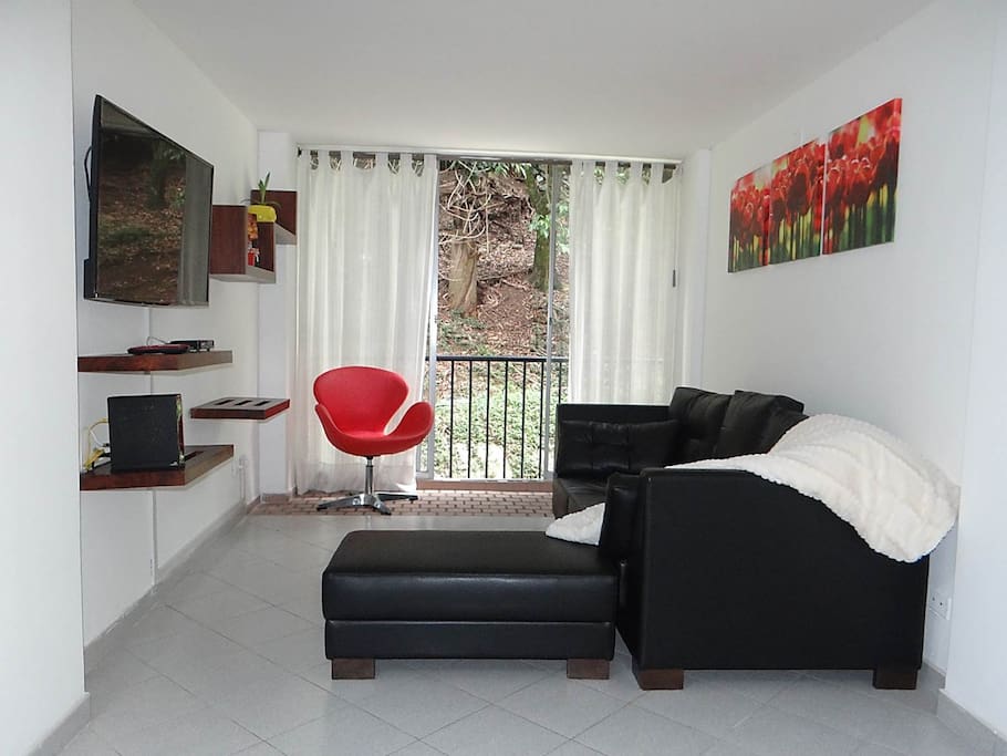 Living room (2)