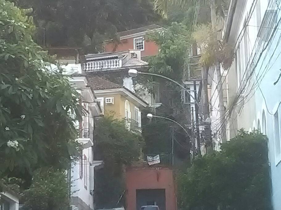 Casa em rua sem saída.