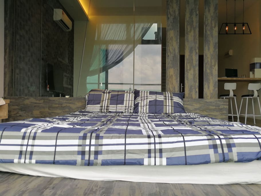 Comfy Queen-sized bed