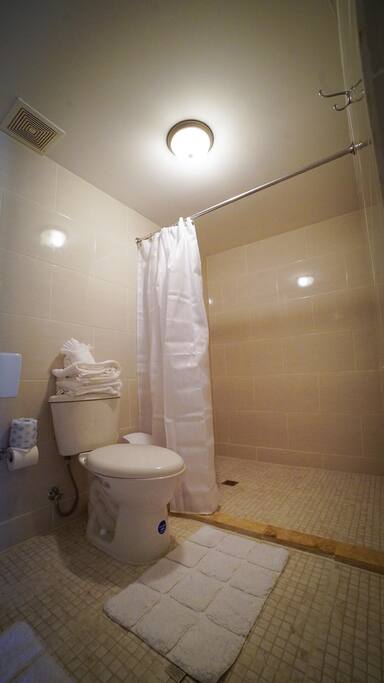 Arawa Studio bathroom