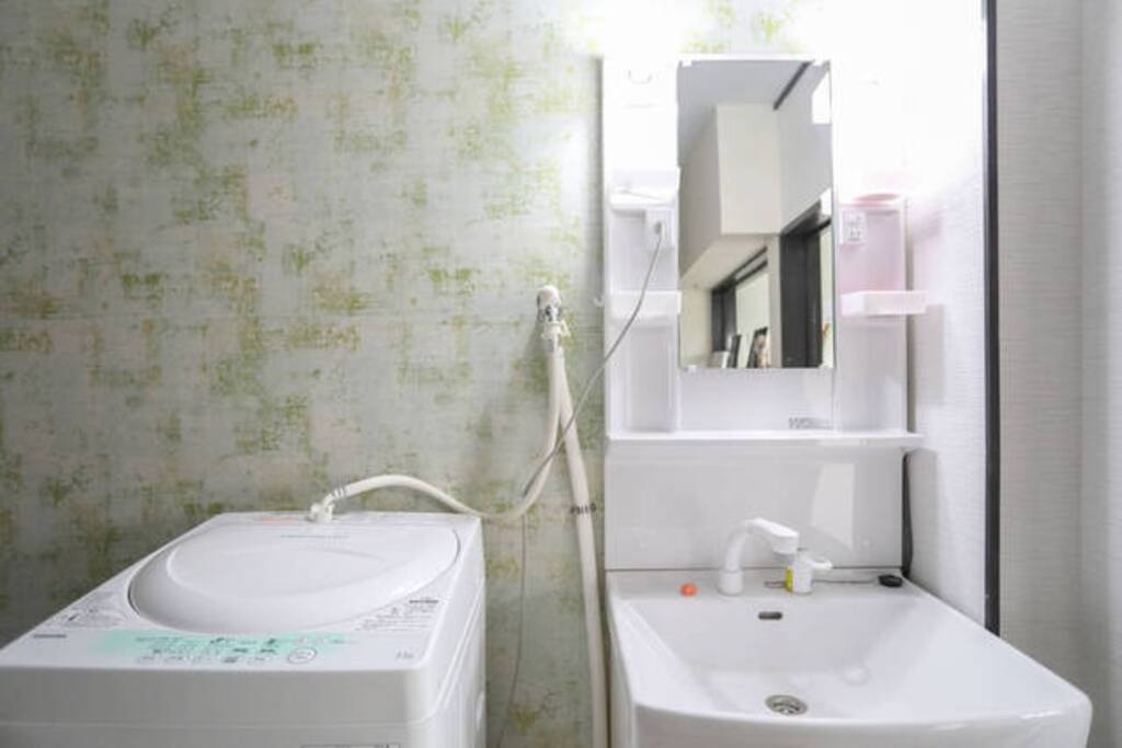 Laundry & Washstand!
