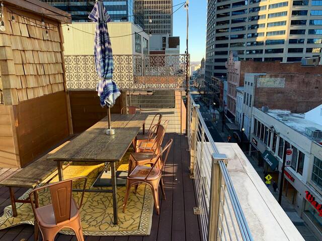 Armstrong Corset Lofts- 301-Downtown Arts District gallery image 5