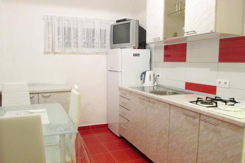 Kitchen, Surface: 8 m²