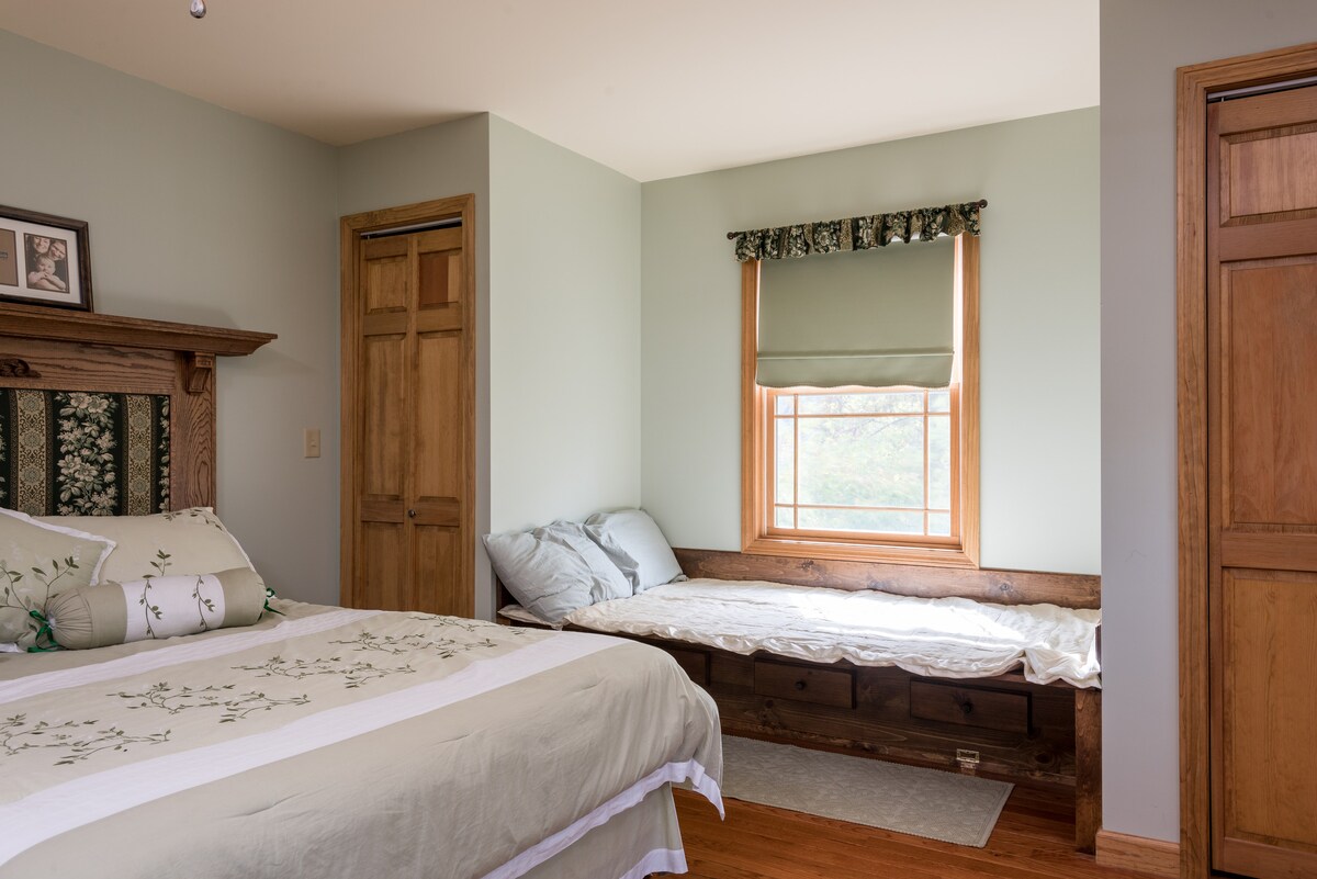 ที่นั่งติดหน้าต่างเป็นเตียง