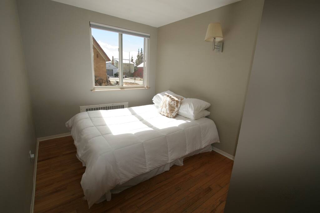 Standard Suite Example #2, Doorway Perspective