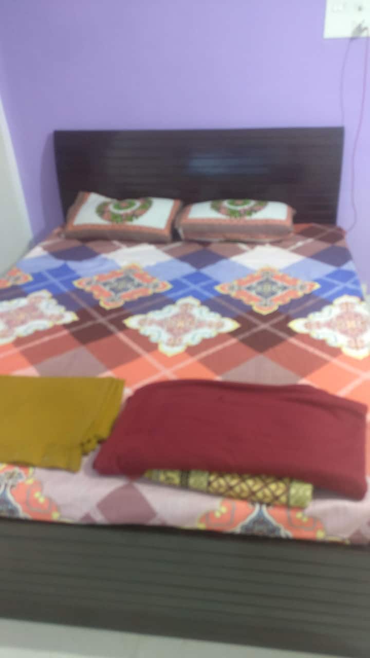 غرفة النوم 1