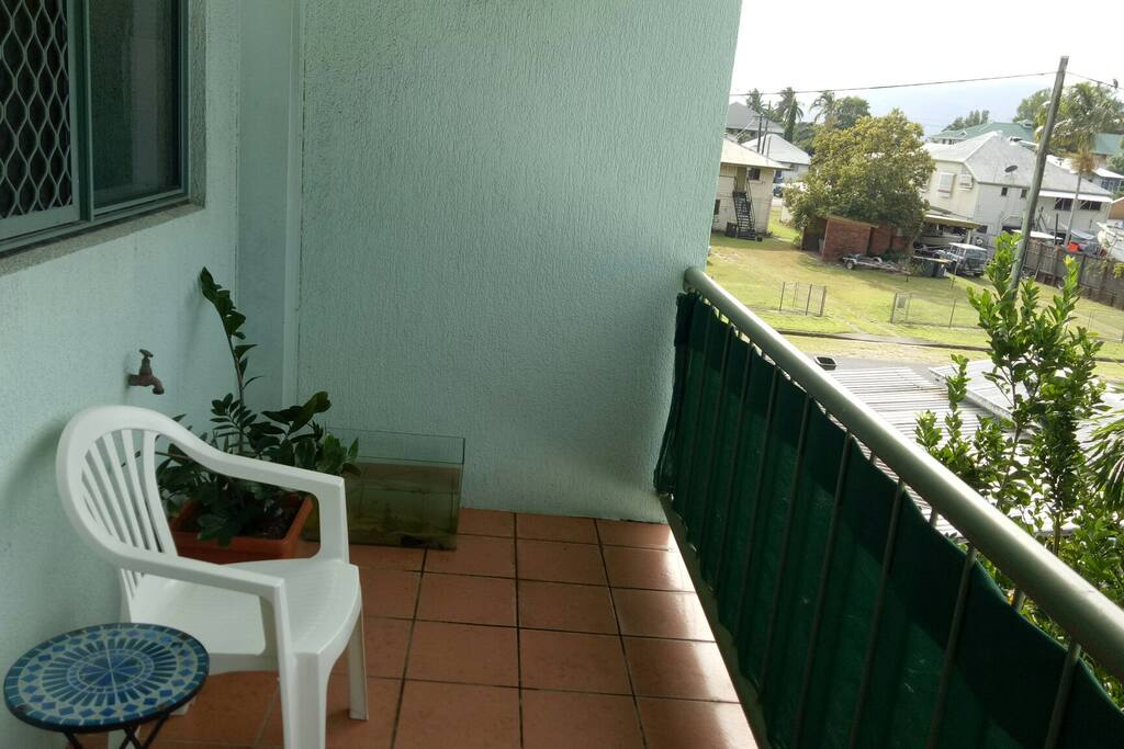 balcony to hang around