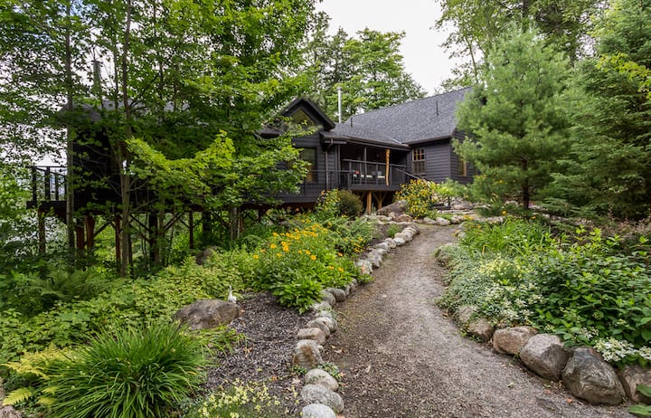 Skyfall In Muskoka Sleeps 10 Great For Families Cabins For Rent In Baysville Ontario Canada